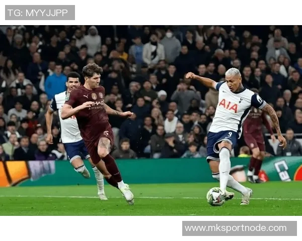 英媒报道高井幸大即将伤愈复出有望在12月迎来热刺首秀